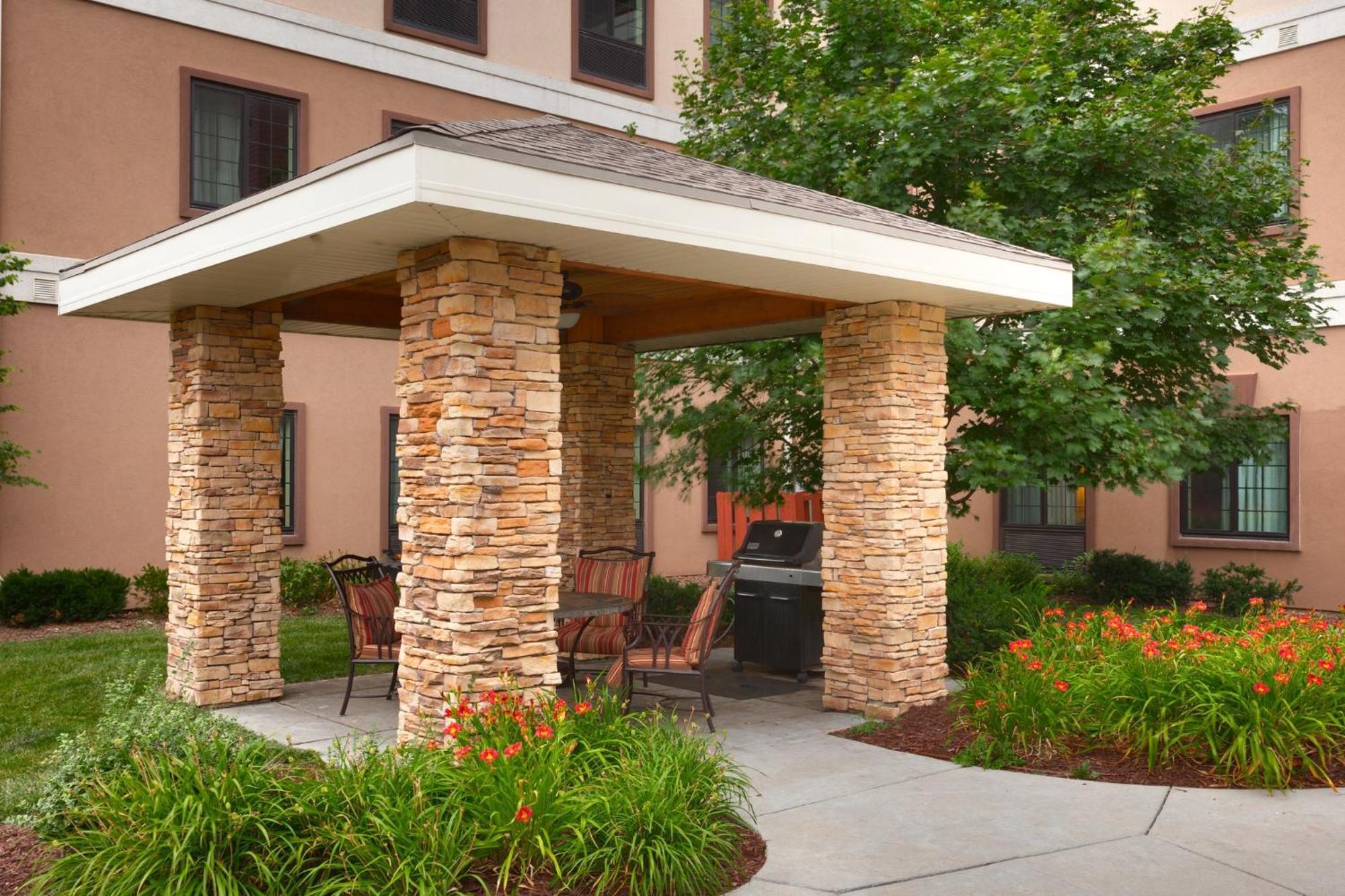 Staybridge Suites Omaha 80Th And Dodge By Ihg Exterior photo